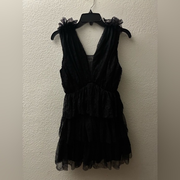 🆕Fate Chic Black Ruffled Lace Mini Dress Black XS🆕 - Picture 3 of 16